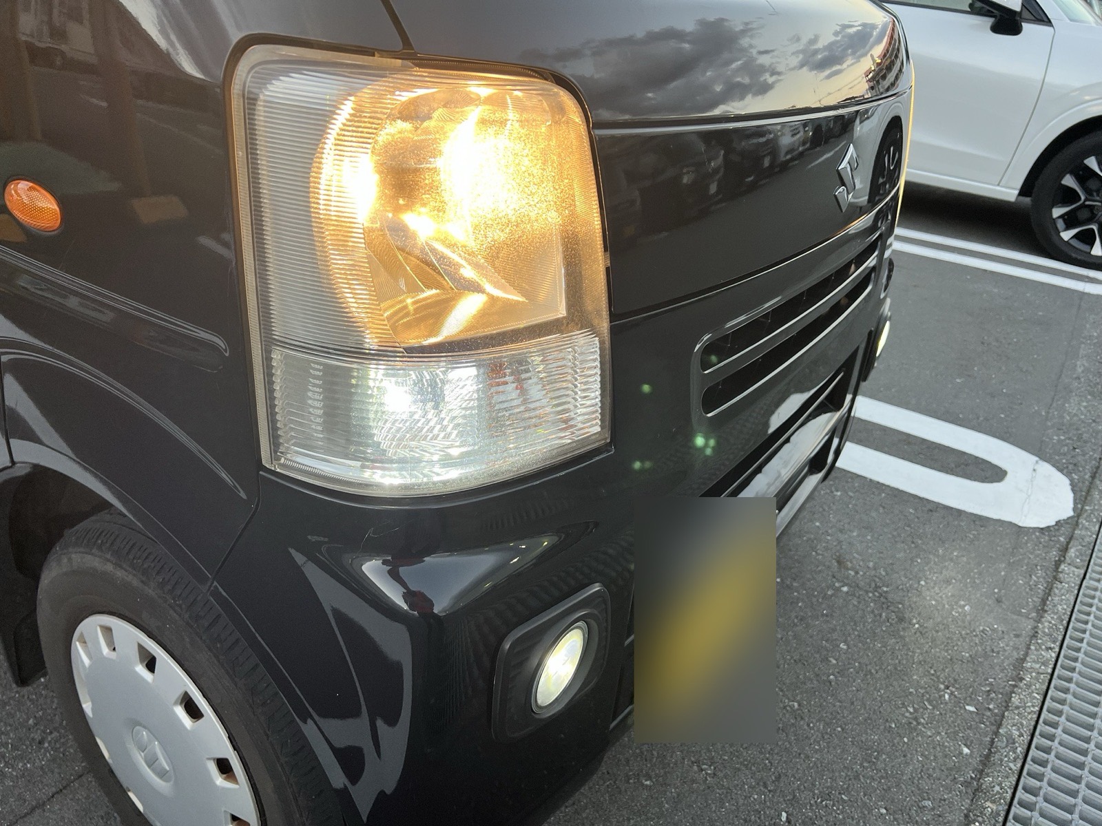 ポジション灯を点けたところ(反対側から)