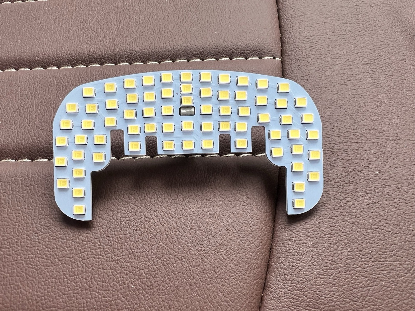 新しいLED(前用)の表側